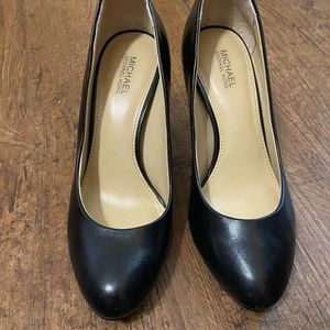Michael Kors Leather Pumps 5 1/2